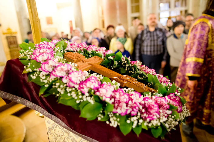 Неділя Хрестопоклонна